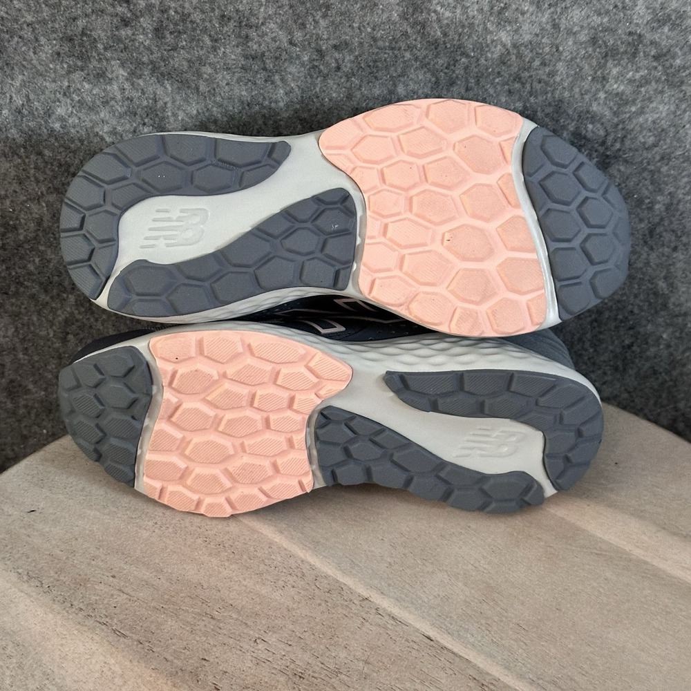 New Balance 520 V7 Womens 8.5 Gray Running Shoes W520LP7 - Picture 9 of 13